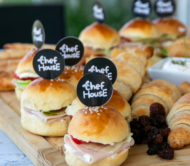 Plata 1 za dečije proslave